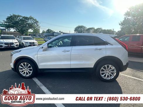 Used 2019 Cadillac XT4 Luxury w/ Cold Weather Package image 8
