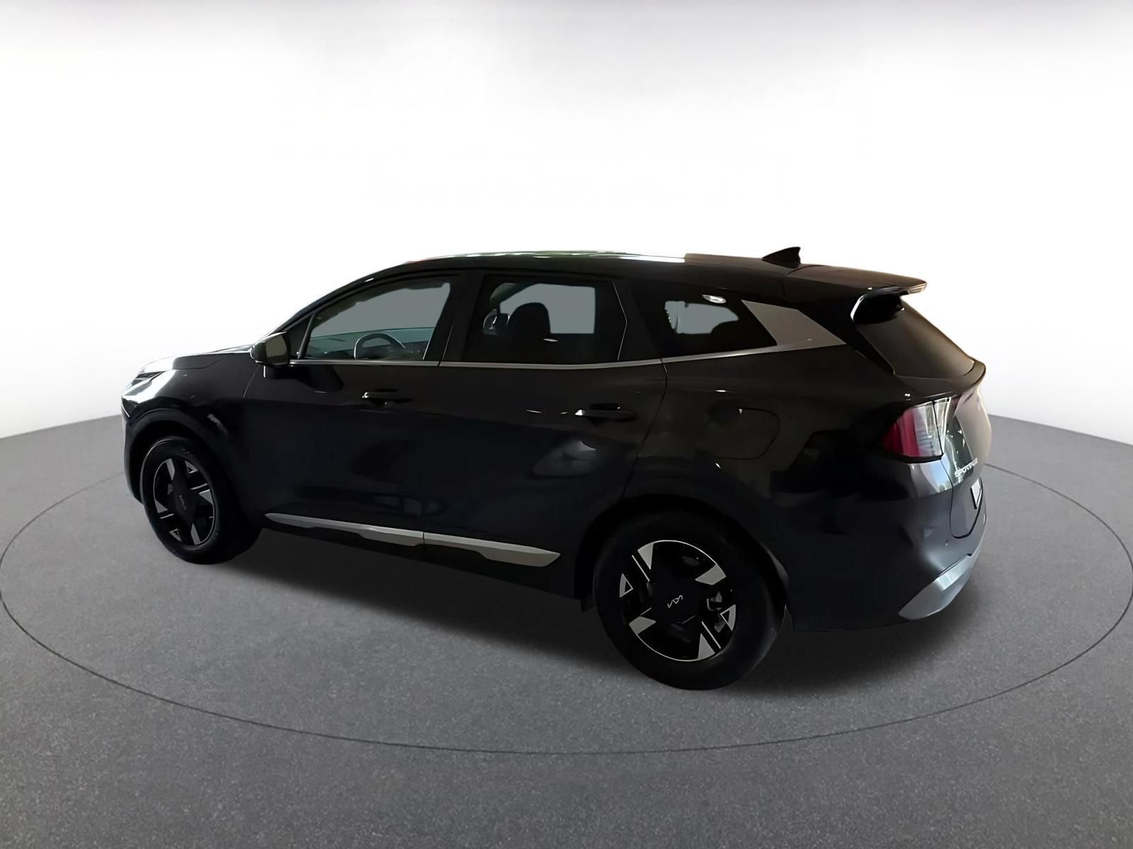 Used 2026 Kia Sportage LX FWD image 9