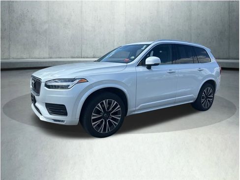 Used 2020 Volvo XC90 T5 Momentum w/ Protection Package Premier AWD/4WD image 1
