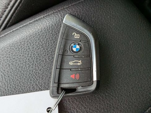 Used 2019 BMW X2 sDrive28i FWD image 32