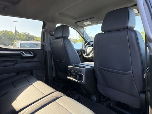 Used 2023 Chevrolet Silverado 1500 LTZ w/ LTZ Convenience Package II AWD/4WD image 15