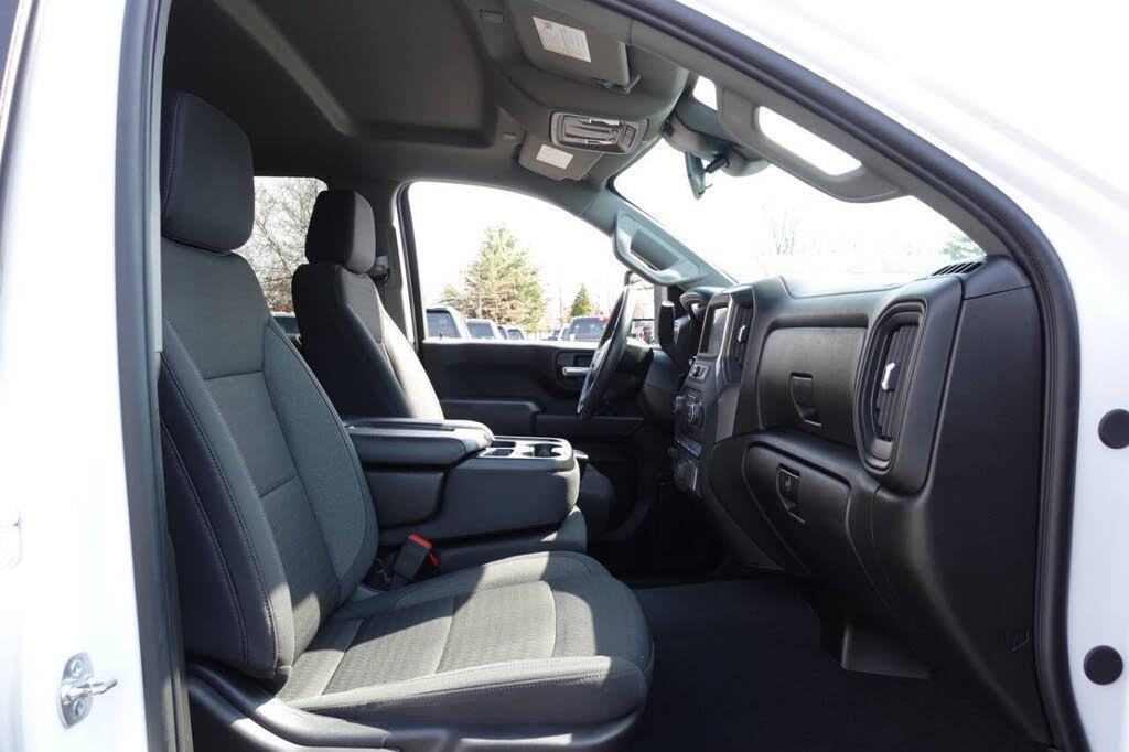 Used 2025 Chevrolet Silverado 2500 Custom w/ Custom Convenience Package AWD/4WD image 34