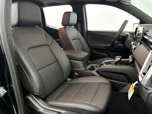 New 2026 GMC Canyon Elevation w/ Convenience Package image 29