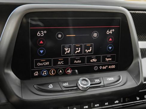 Used 2020 Chevrolet Camaro ZL1 image 32