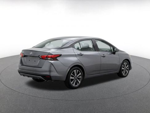 Used 2025 Nissan Versa SV FWD image 9