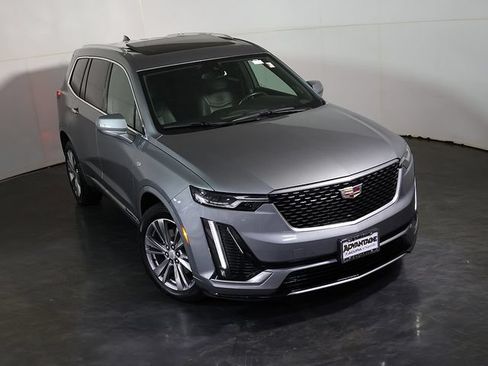 Used 2023 Cadillac XT6 Premium Luxury w/ LPO, Floor Liner Package AWD/4WD image 7