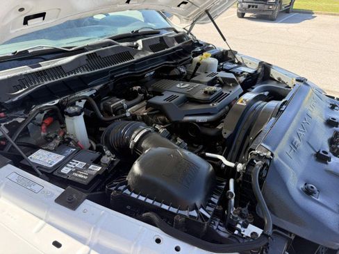 Used 2015 RAM 5500 4x4 Crew Cab image 23