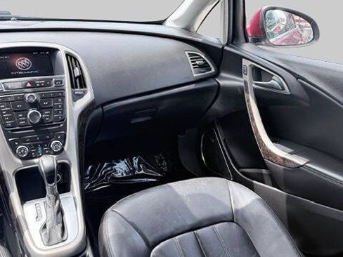 Used 2012 Buick Verano Leather FWD image 12