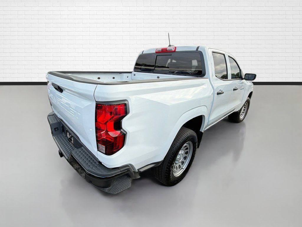 Used 2025 Chevrolet Colorado W/T w/ Advanced Trailering Package RWD image 8