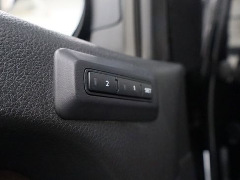 Used 2021 Nissan Titan Platinum Reserve w/ Moonroof Package image 11