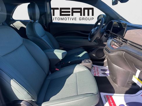 New 2025 FIAT 500 e image 25
