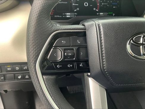 Used 2024 Toyota Sequoia Capstone image 10