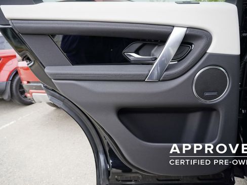 Used 2025 Land Rover Discovery Sport S AWD/4WD image 28