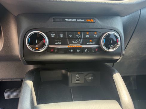 Used 2024 Ford Escape Active AWD/4WD image 36