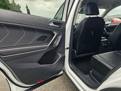 Certified 2022 Volkswagen Tiguan SE AWD/4WD image 22