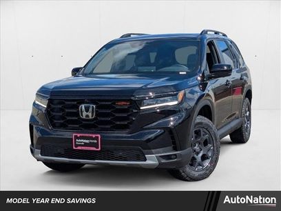 New 2025 Honda Pilot TrailSport