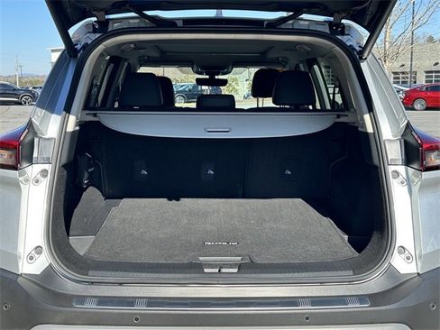 Certified 2023 Nissan Rogue SV w/ SV Premium B Package image 19