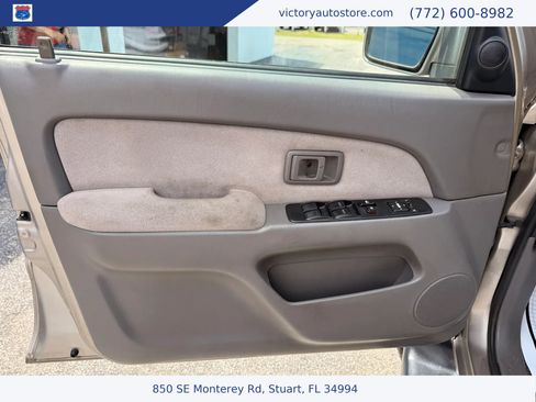 Used 2002 Toyota 4Runner SR5 RWD image 20