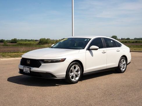 Used 2024 Honda Accord LX image 3