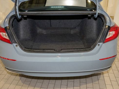 Used 2022 Honda Accord Sport image 6