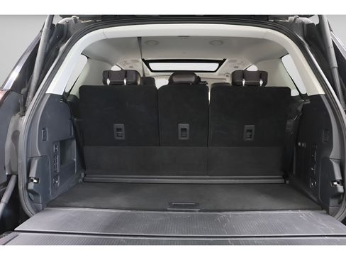 Used 2025 Ford Expedition Platinum w/ Platinum Ultimate Package AWD/4WD image 30