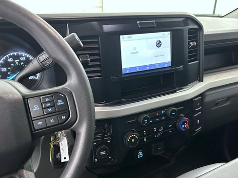 Used 2025 Ford F250 XL w/ XL Chrome Package image 12