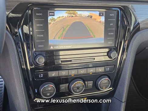 Used 2020 Volkswagen Passat 2.0T R-Line FWD image 27