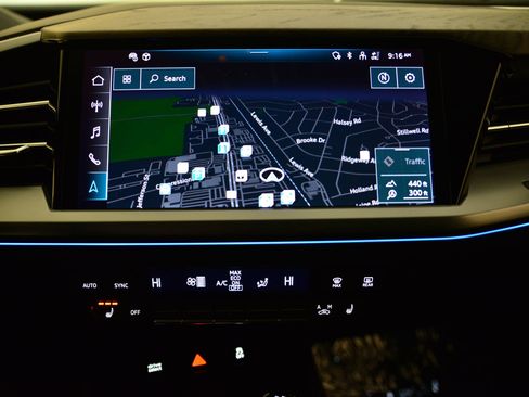 Used 2024 Audi Q4 e-tron Premium Plus image 26