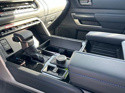 Used 2026 Toyota Sequoia Platinum image 23