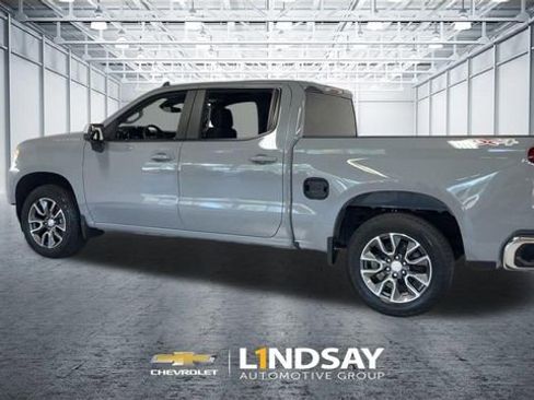 Used 2024 Chevrolet Silverado 1500 LT AWD/4WD image 7