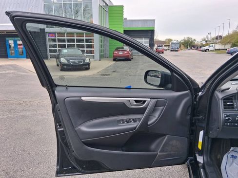 Used 2007 Volvo V70 2.4 FWD image 16