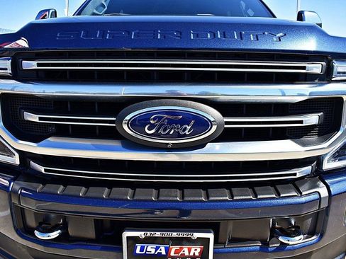 Used 2020 Ford F250 Platinum w/ FX4 Off-Road Package AWD/4WD image 55