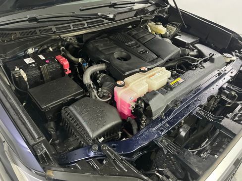 Used 2022 Toyota Tundra Limited w/ TRD Off-Road Package image 11