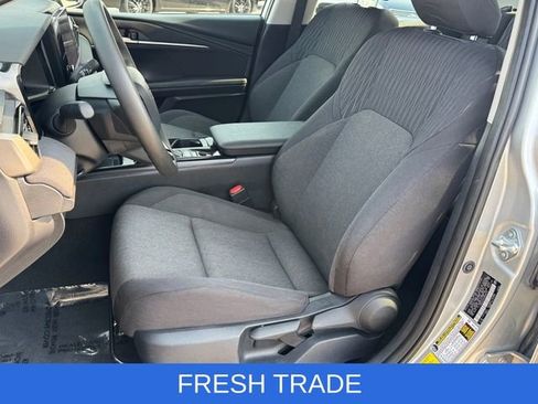 Used 2025 Toyota Camry LE image 13