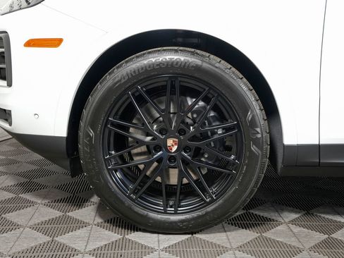 Certified 2026 Porsche Cayenne Coupe AWD/4WD image 39