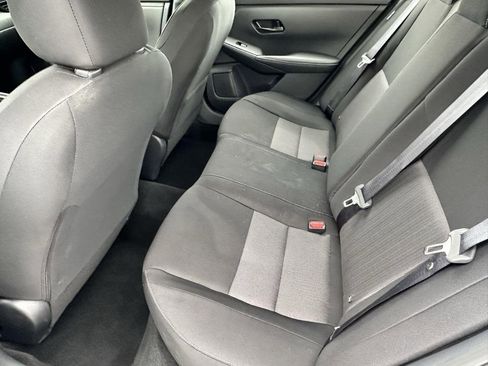 Used 2025 Nissan Sentra SV image 7