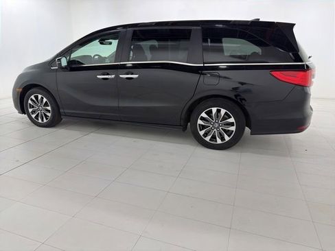Used 2022 Honda Odyssey EX-L image 2