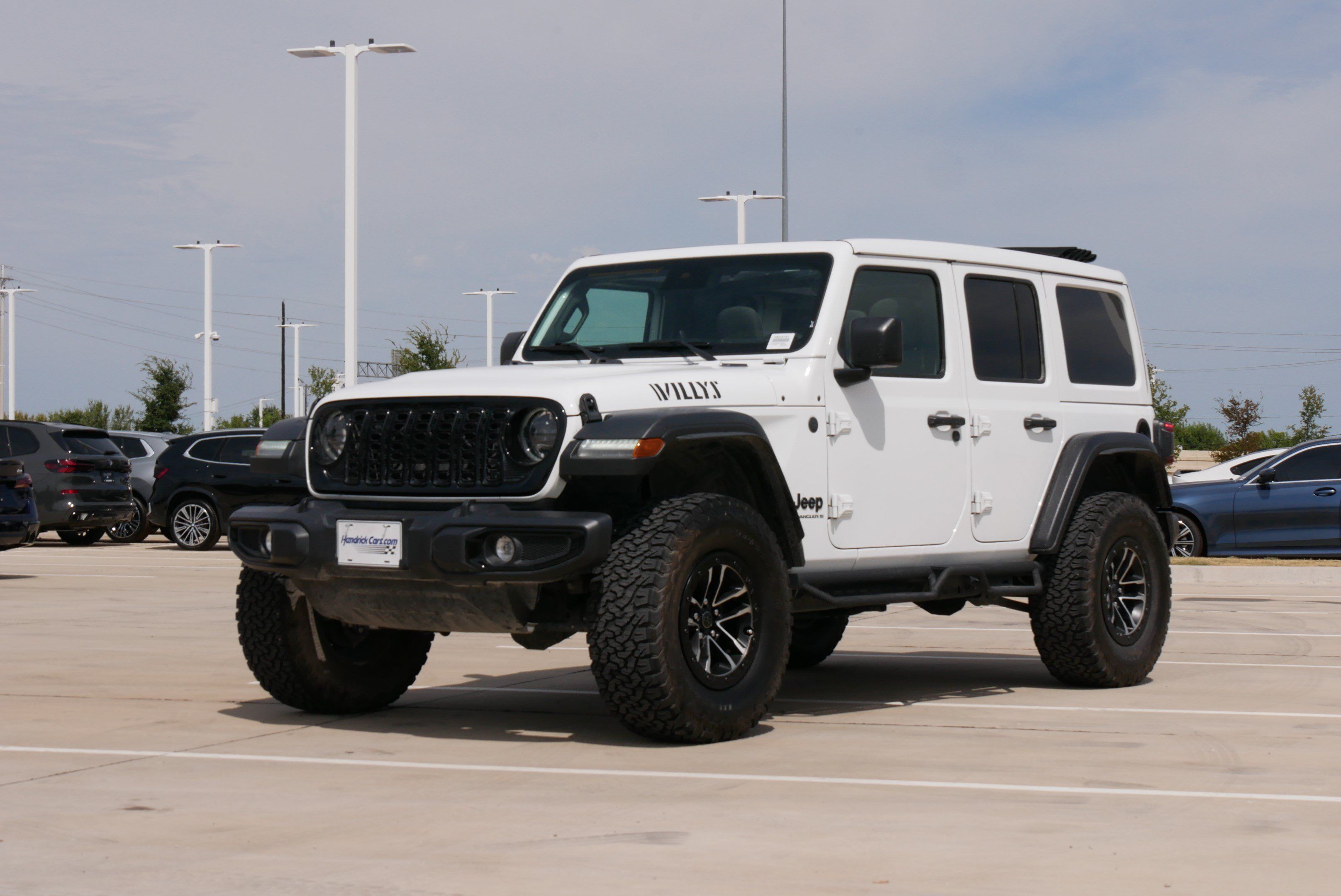 Used 2024 Jeep Wrangler Unlimited Sport AWD/4WD image 5