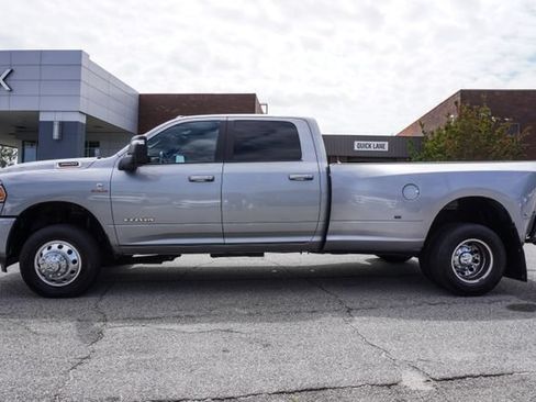 Used 2024 RAM 3500 Big Horn w/ Sport Appearance Package AWD/4WD image 28