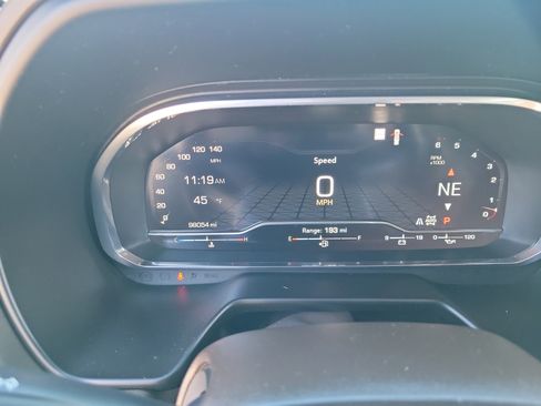 Used 2022 GMC Yukon XL SLT w/ SLT Premium Package image 23