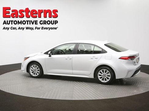 Used 2022 Toyota Corolla LE w/ LE Convenience Package image 60