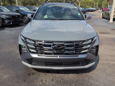 Used 2025 Hyundai Tucson Limited FWD image 9
