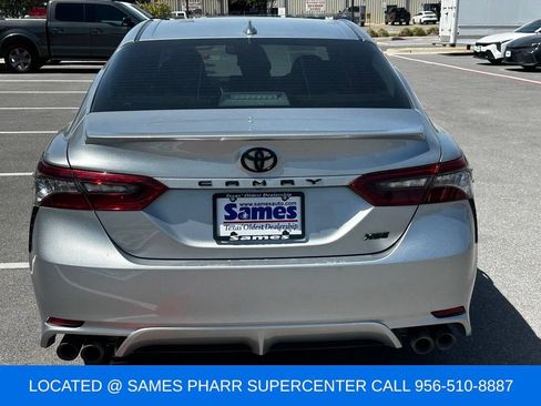 Used 2022 Toyota Camry XSE FWD image 8