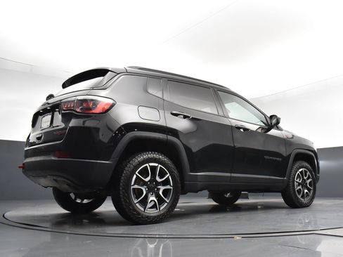 Used 2024 Jeep Compass Trailhawk AWD/4WD image 24