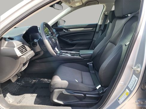 Used 2018 Honda Accord LX image 16