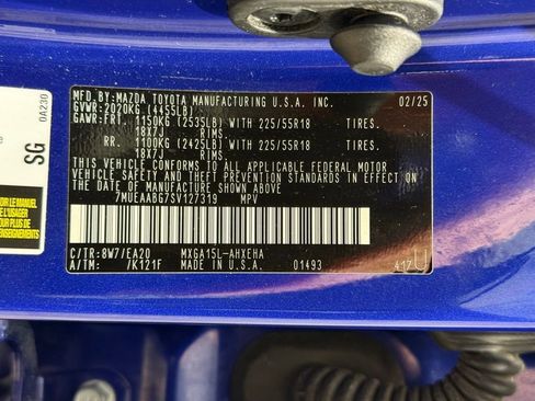 Certified 2025 Toyota Corolla Cross XLE image 30