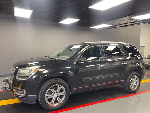 Used 2015 GMC Acadia SLT FWD image 2