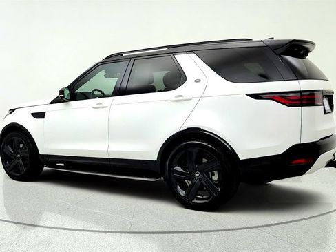 Used 2025 Land Rover Discovery Dynamic SE AWD/4WD image 7