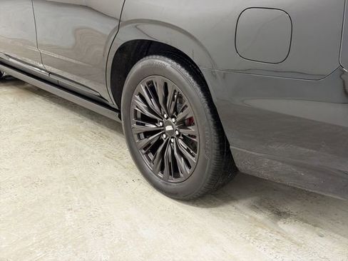 Certified 2024 Cadillac Escalade V w/ LPO, ONYX Package image 17