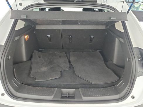 Used 2025 Chevrolet Trax LT w/ LT Convenience Package image 30